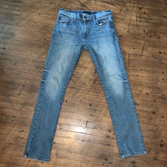 Lucky Brand 410 athletic Slim 30/32 broken in normcore jeans - Picture 1 of 3